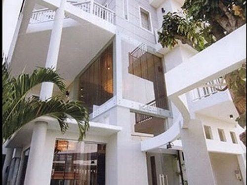 nhà thủy tiên là biệt thự ven sông ở quận 7