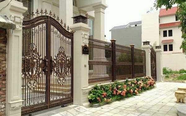 9 Điều Kiêng Kỵ Khi Làm Cổng Nhà NHẤT ĐỊNH Phải Tránh